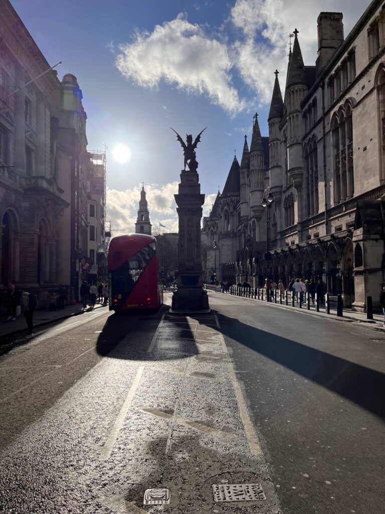 Temple bar dragon from a distance