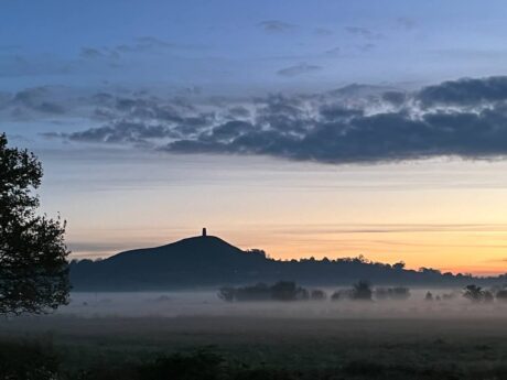 Glastonbury tour Sunrise 1